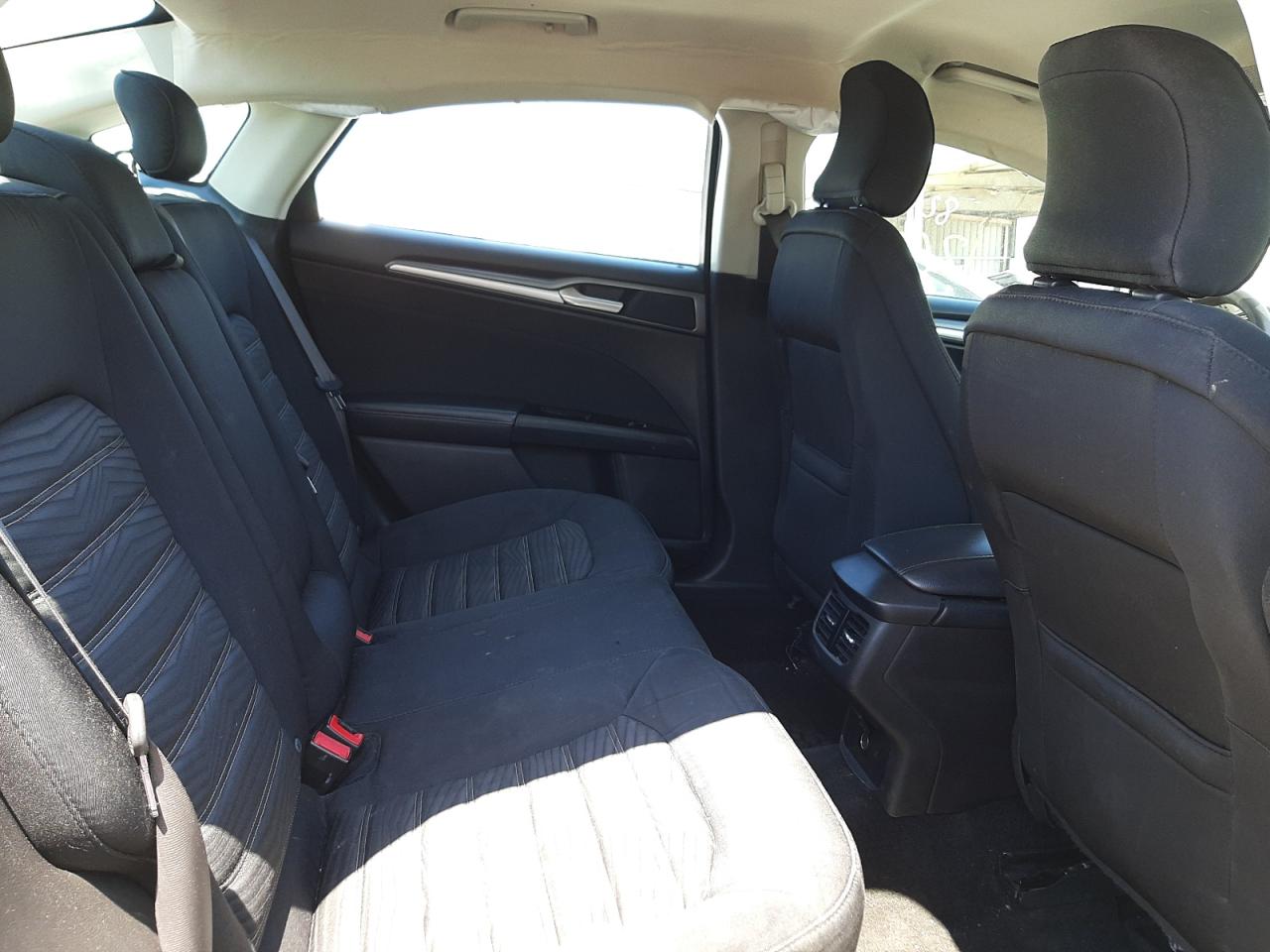Photo 6 from auction – 2016 FORD FUSION SE with VIN 3FA6P0H74GR269528