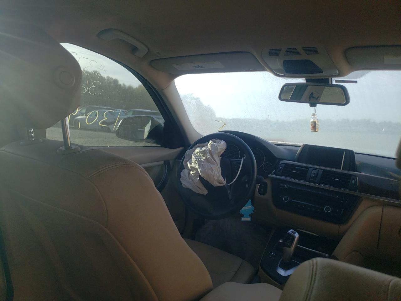 Photo 9 from auction – 2014 BMW 320 I with VIN WBA3B1C53EK133669