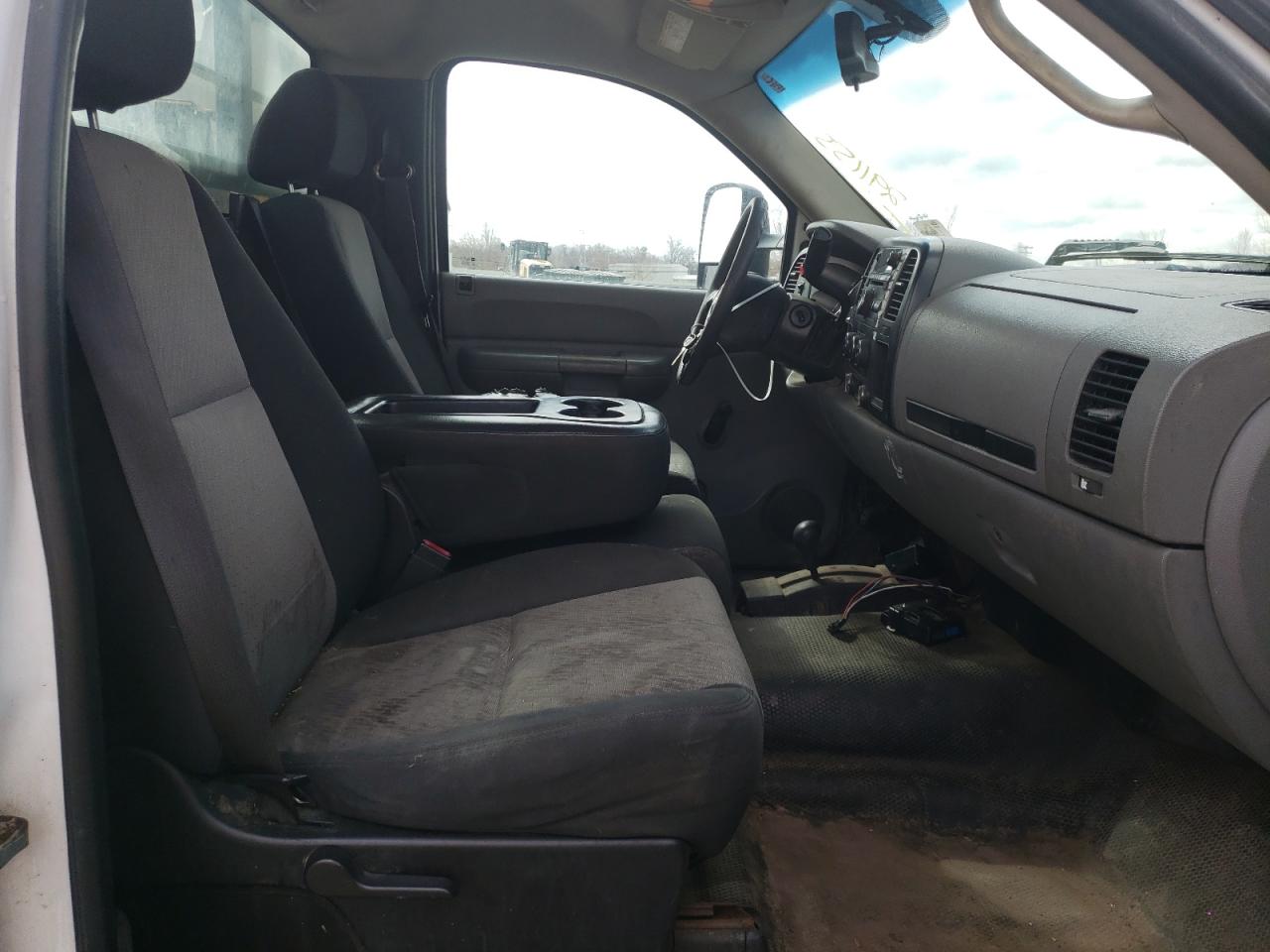 Photo 5 from auction – 2008 CHEVROLET SILVERADO with VIN 1GCHK24K18E101714