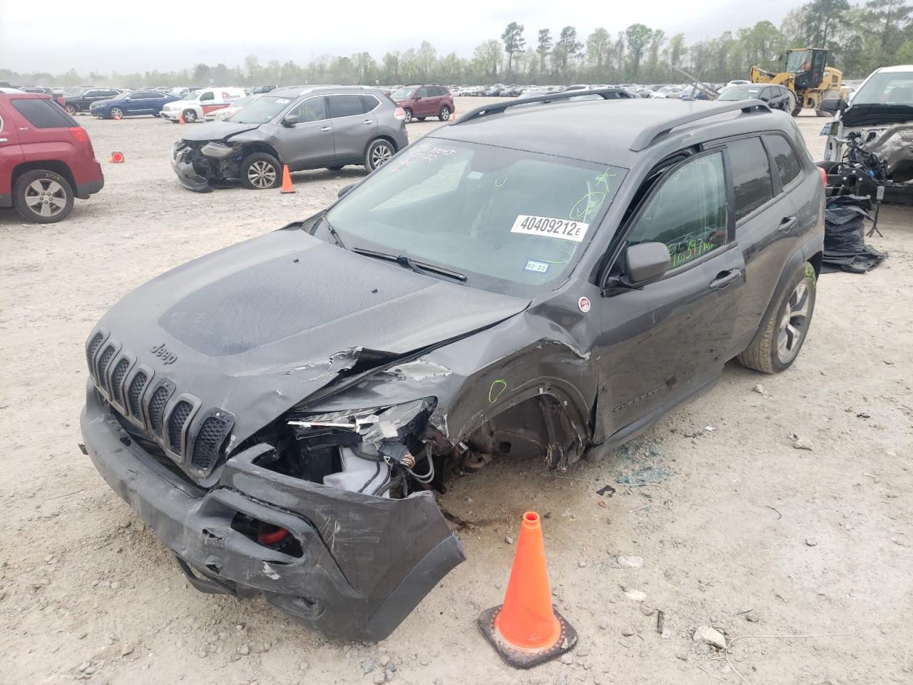Photo 2 from auction – 2015 JEEP CHEROKEE T with VIN 1C4PJMBS6FW570754