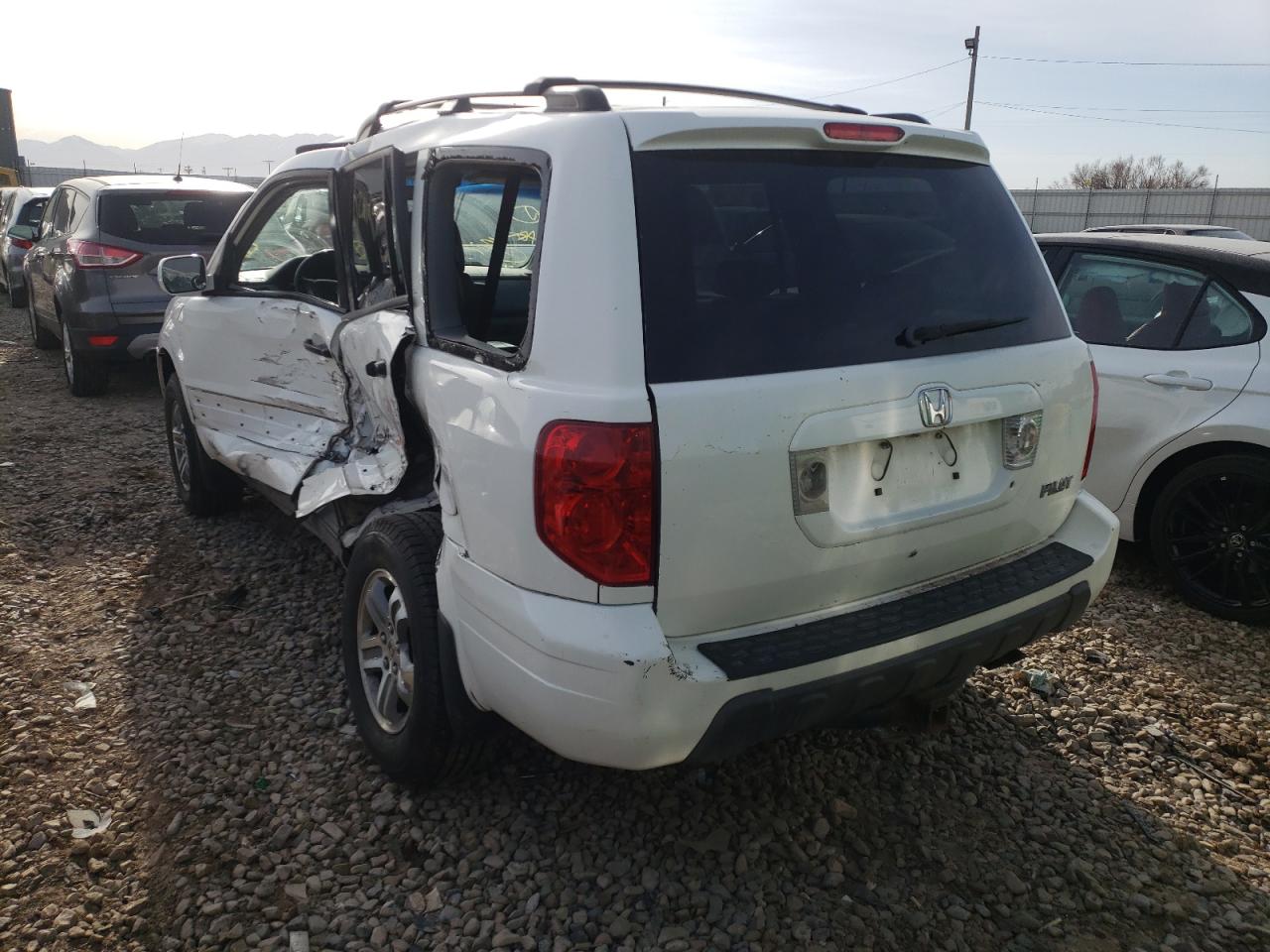 Photo 3 from auction – 2005 HONDA PILOT EXL with VIN 2HKYF18515H524422