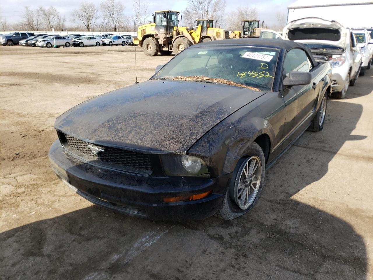 Photo 2 from auction – 2005 FORD MUSTANG with VIN 1ZVFT84N655184552
