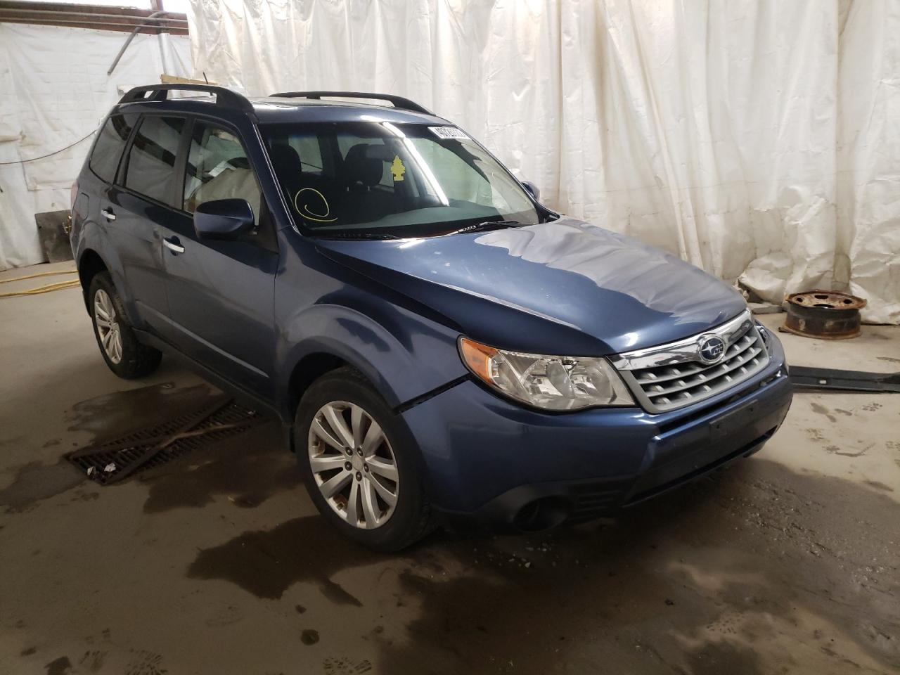 SUBARU FORESTER 2 2011 with VIN JF2SHADCXBH760471 - Photo from auction