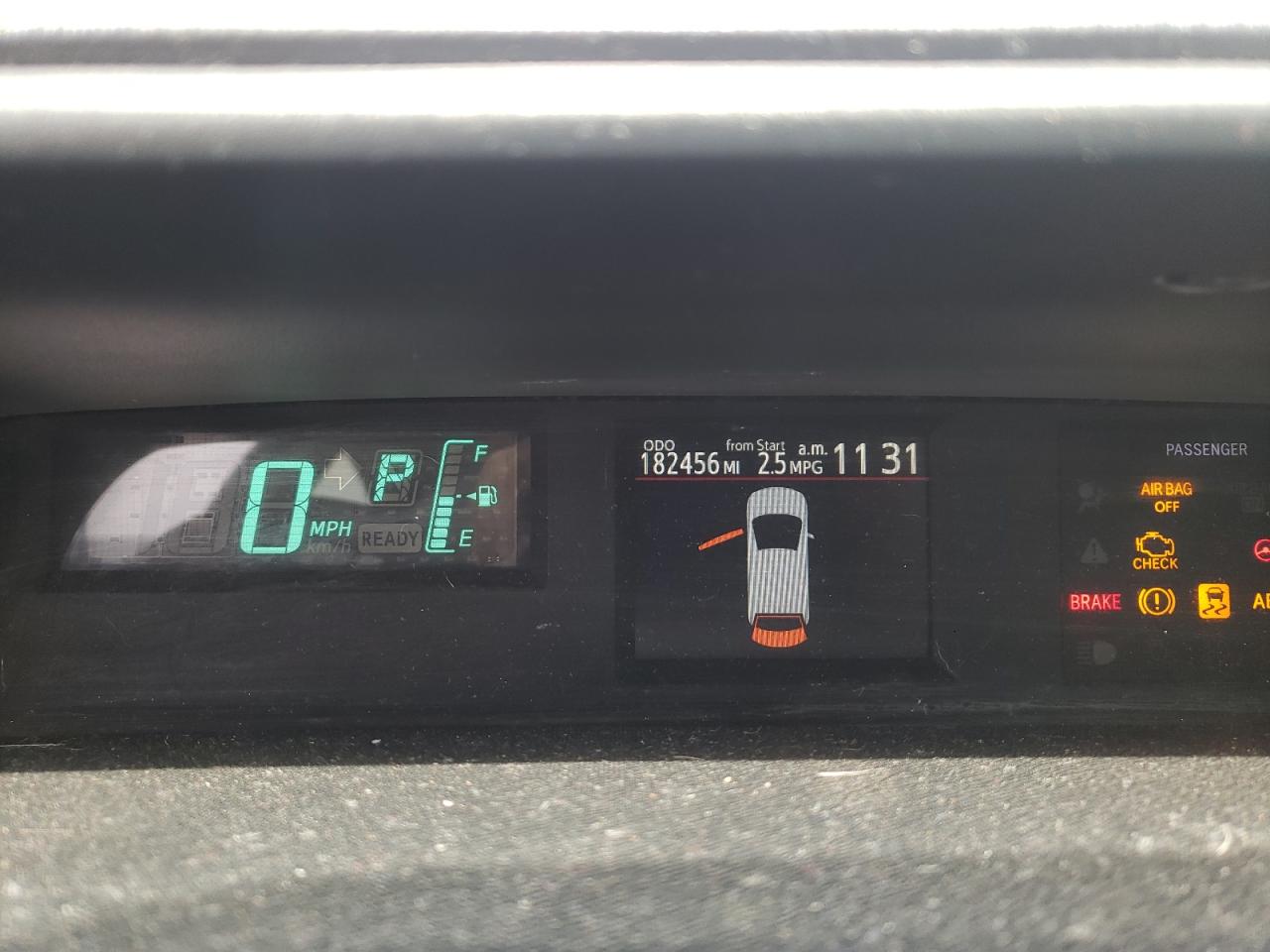 Photo 8 from auction – 2012 TOYOTA PRIUS C with VIN JTDKDTB38C1020534