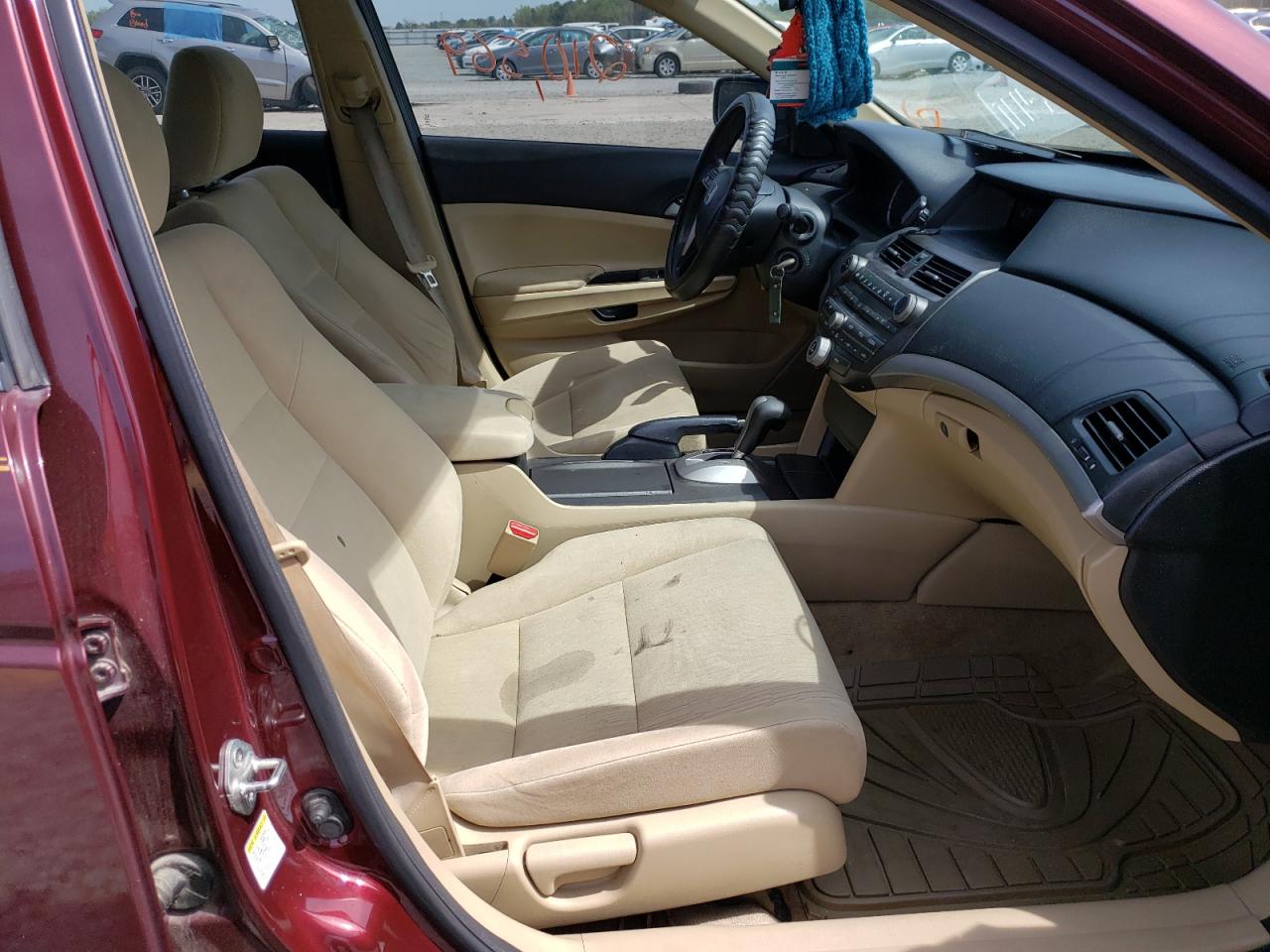 Photo 5 from auction – 2012 HONDA ACCORD LXP with VIN 1HGCP2F46CA136003