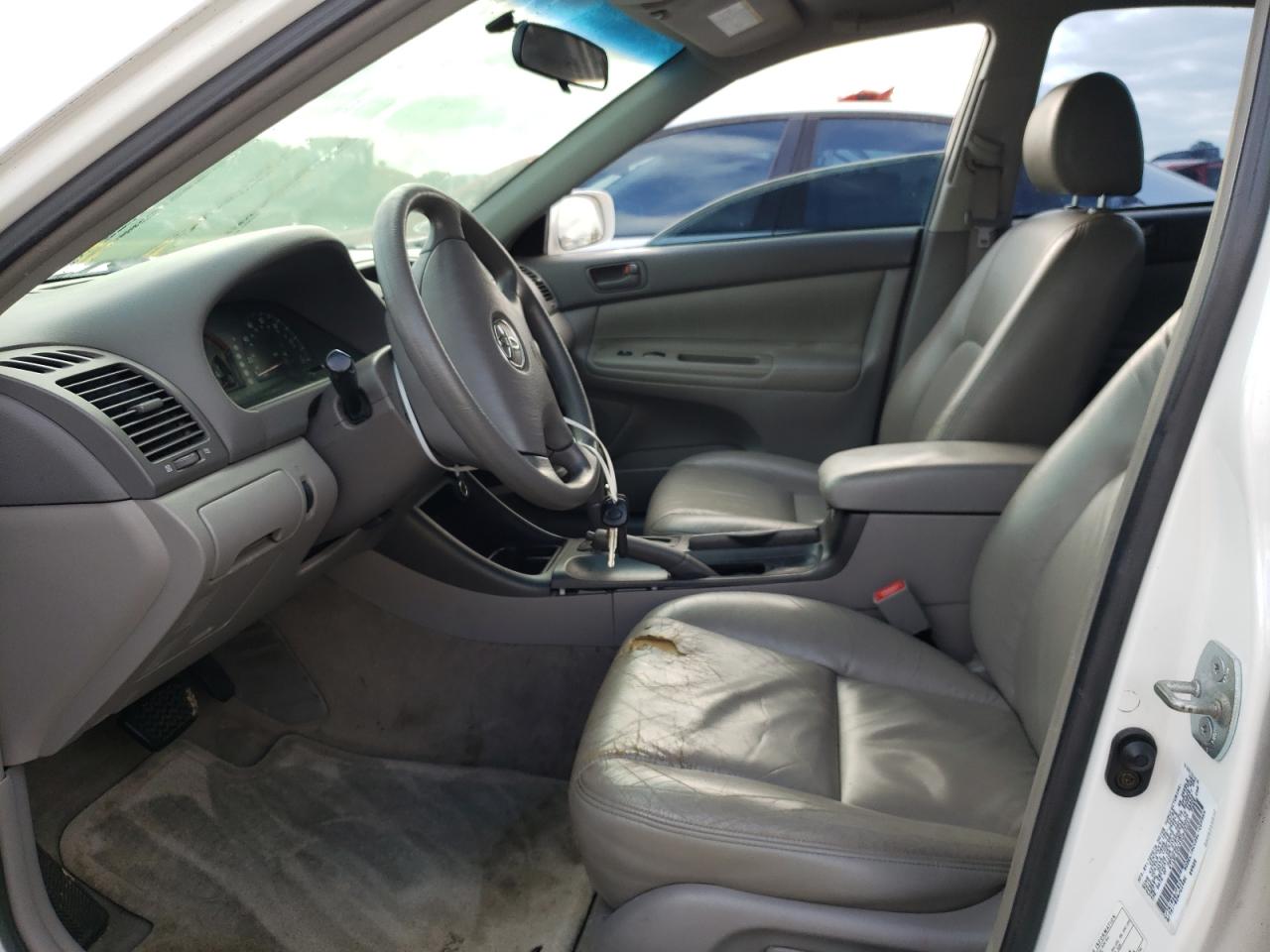 Photo 5 from auction – 2003 TOYOTA CAMRY LE with VIN 4T1BF32K43U042221