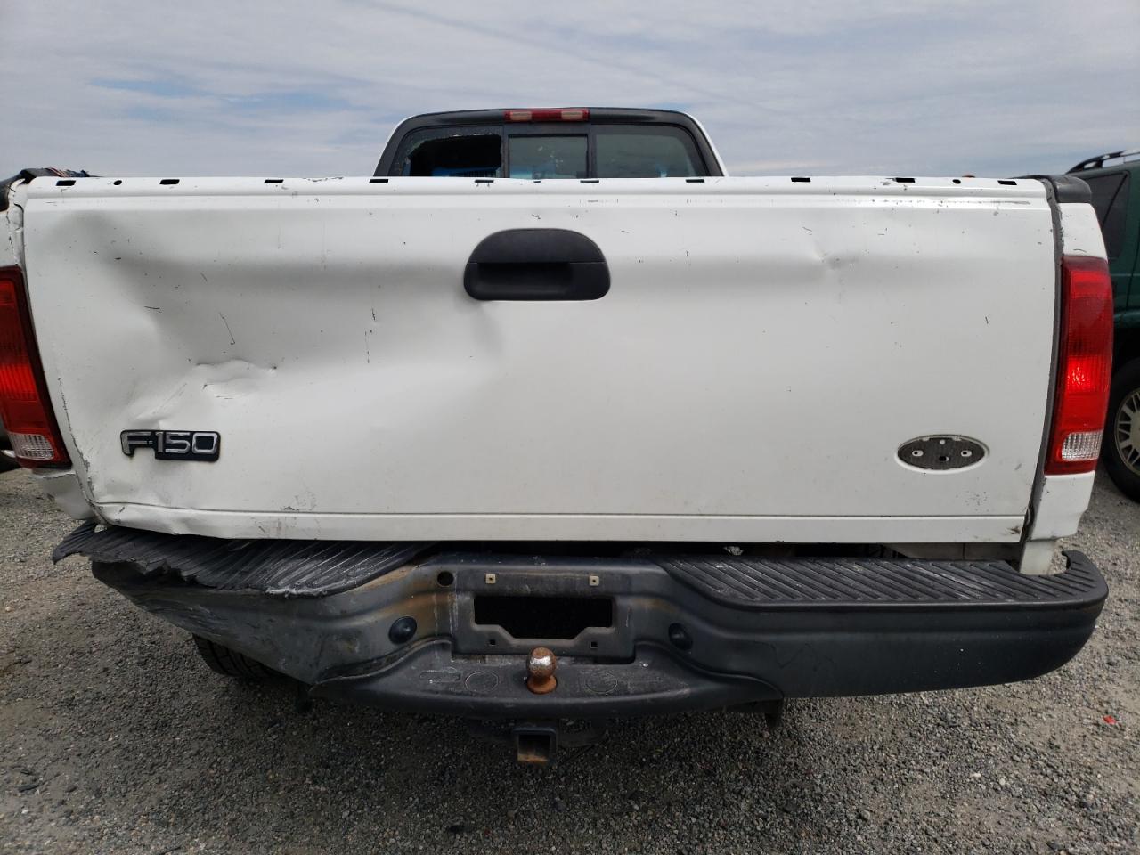 Photo 6 from auction – 2003 FORD F150 with VIN 2FTRF17203CB10286