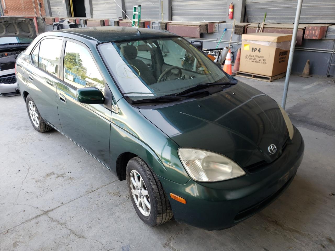 TOYOTA PRIUS 2001 with VIN JT2BK12U010025144 - Photo from auction