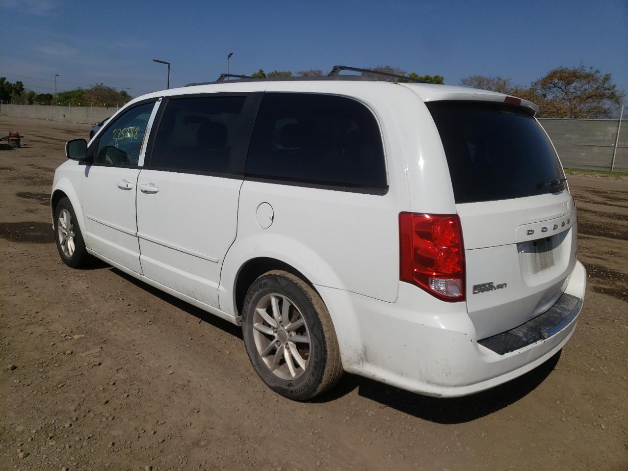 Photo 3 from auction – 2015 DODGE GRAND CARA with VIN 2C4RDGCG7FR745498