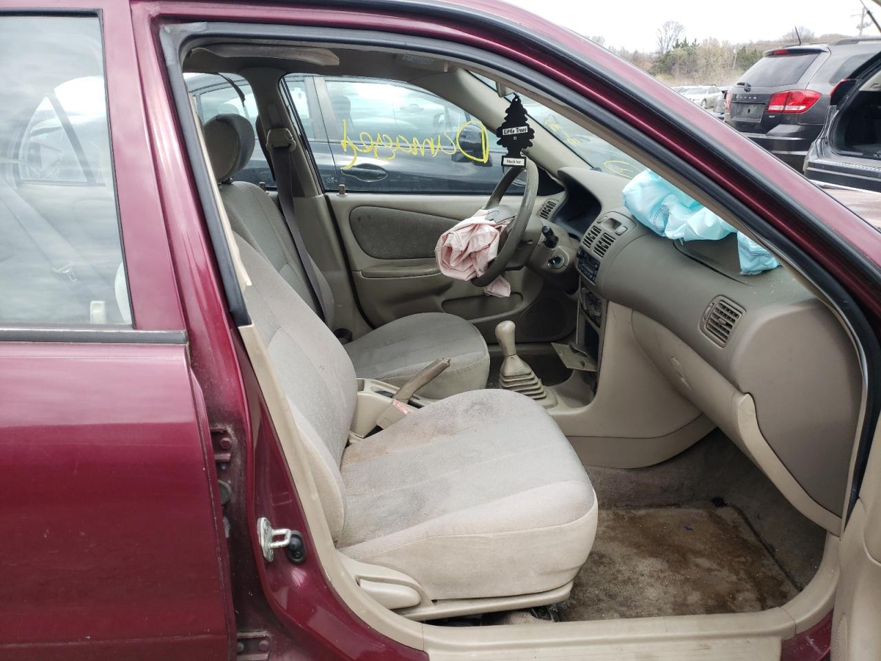 Photo 5 from auction – 1998 TOYOTA COROLLA VE with VIN 2T1BR12E6WC052650
