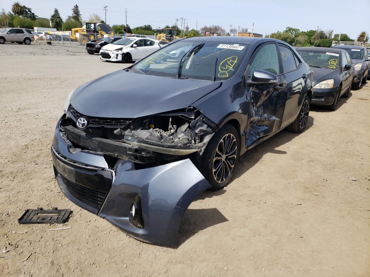 Photo 2 from auction – 2014 TOYOTA COROLLA L with VIN 2T1BURHE0EC030274