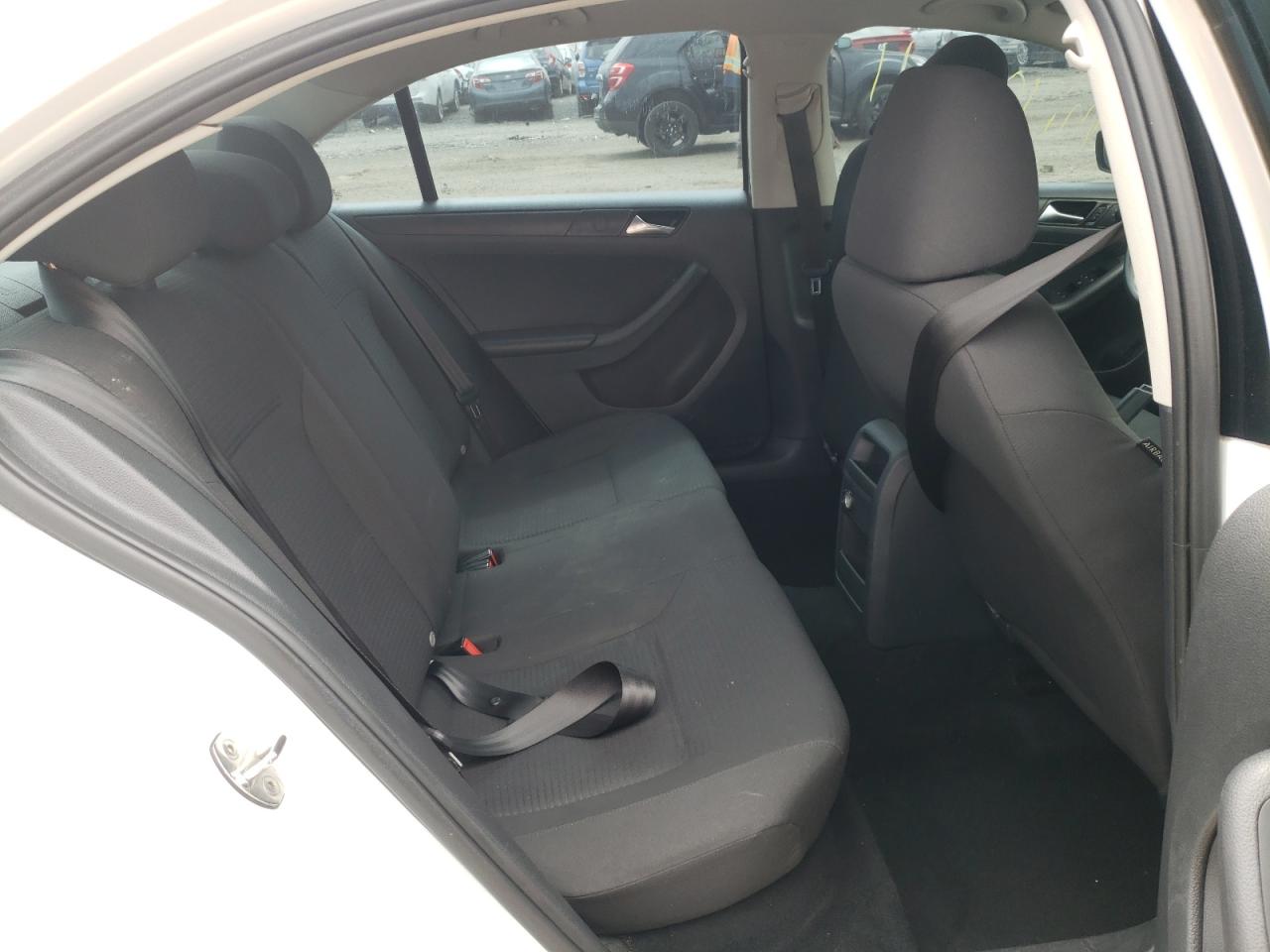 Photo 6 from auction – 2016 VOLKSWAGEN JETTA S with VIN 3VW267AJ4GM216204