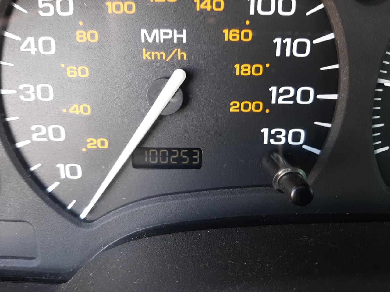 صورة رقم 8 من المزاد - 2000 SATURN SC2 مع VIN 1G8ZY1278YZ120274