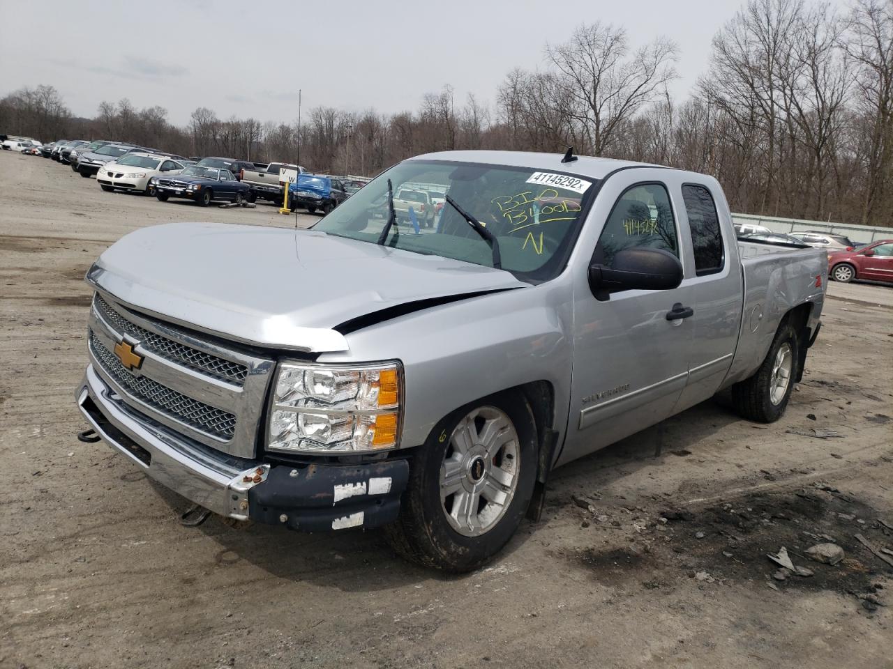 Photo 2 from auction – 2013 CHEVROLET SILVERADO with VIN 1GCRKSE79DZ114423