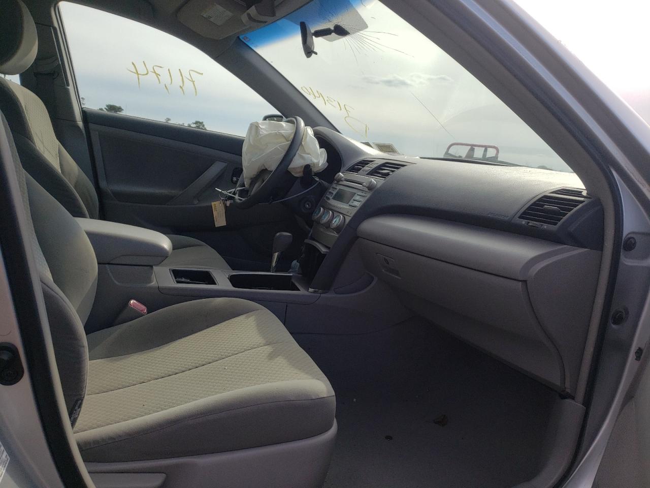 Photo 5 from auction – 2007 TOYOTA CAMRY with VIN 4T1BE46K67U713140