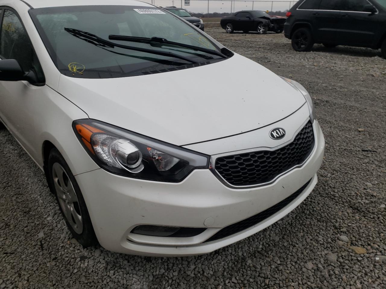 Photo 9 from auction – 2016 KIA FORTE LX with VIN KNAFK5A89G5648470