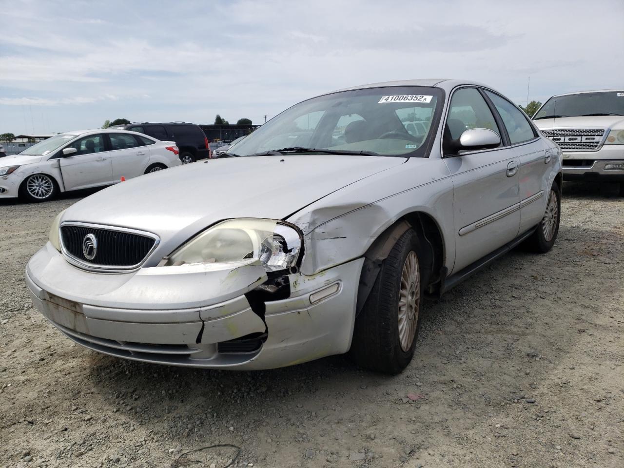 Photo 2 from auction – 2002 MERCURY SABLE GS with VIN 1MEFM50U62G602280