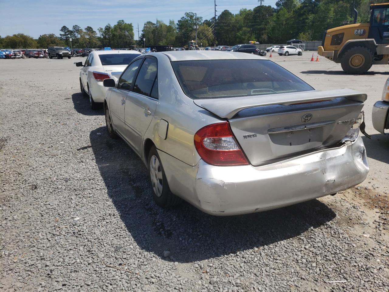 Photo 3 from auction – 2002 TOYOTA CAMRY LE with VIN 4T1BE32K82U612853