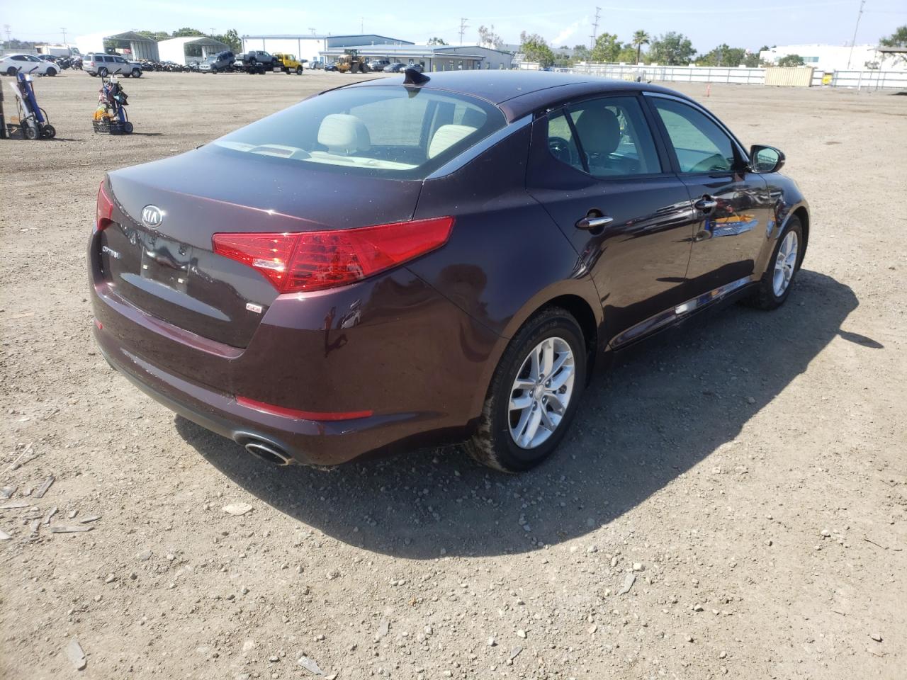 Photo 4 from auction – 2013 KIA OPTIMA LX with VIN 5XXGM4A72DG189213