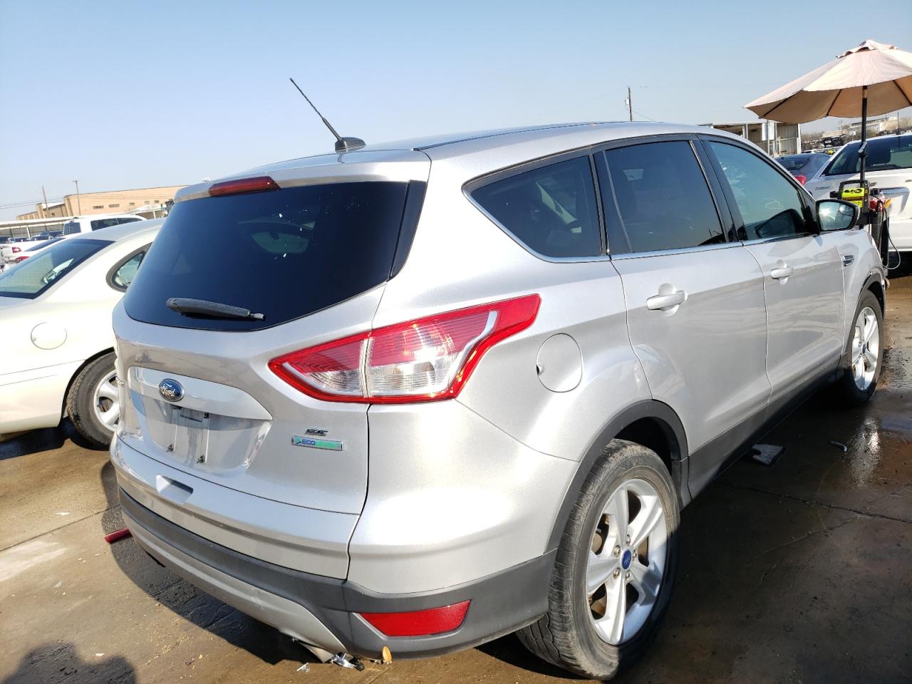 صورة رقم 4 من المزاد - 2016 FORD ESCAPE SE مع VIN 1FMCU0G92GUA32033