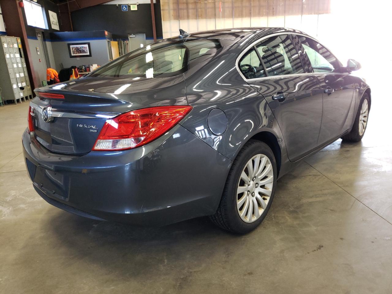 Photo 4 from auction – 2011 BUICK REGAL CXL with VIN 2G4GN5EC6B9175356