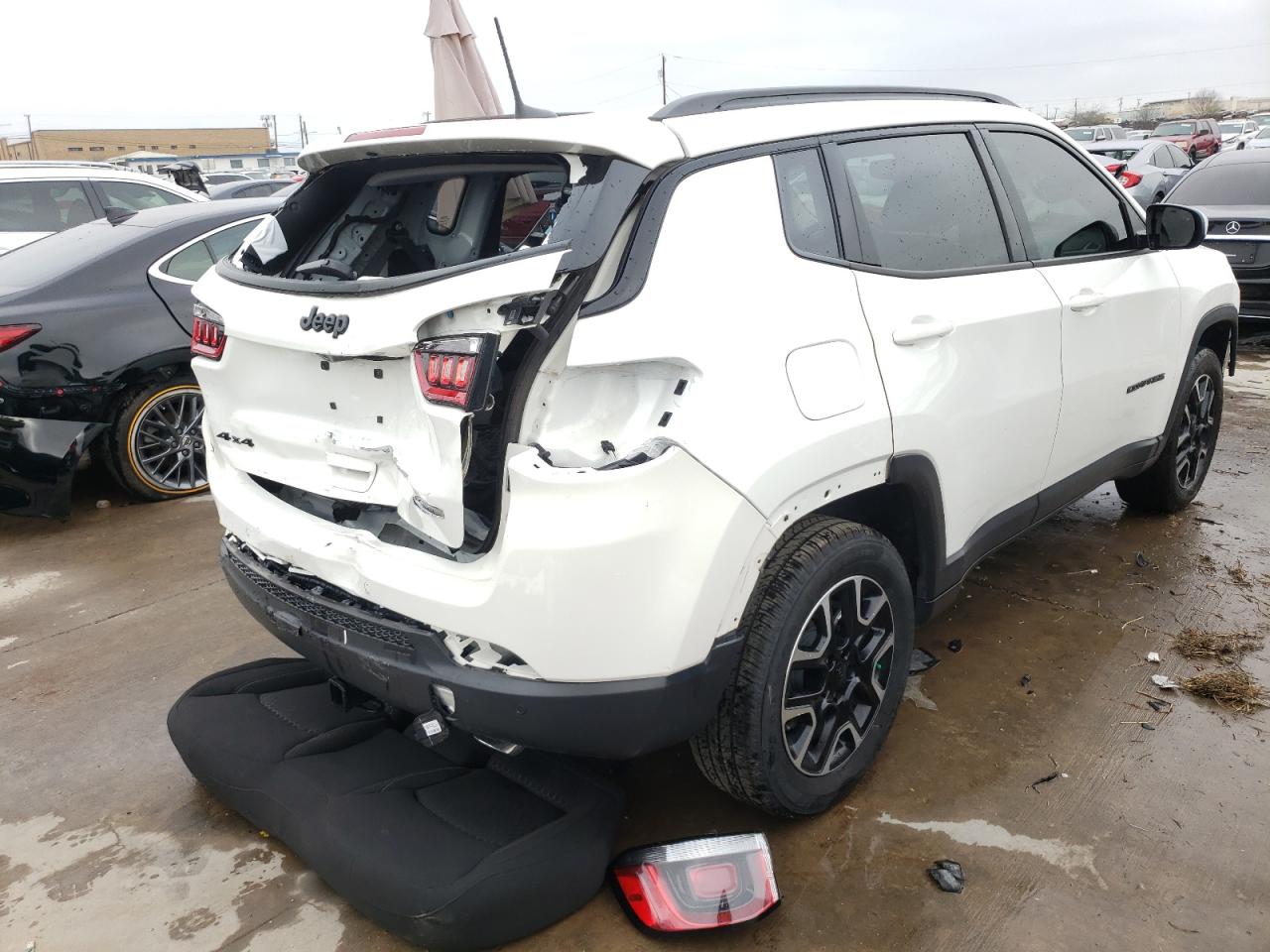 Photo 4 from auction – 2020 JEEP COMPASS SP with VIN 3C4NJDAB5LT235625