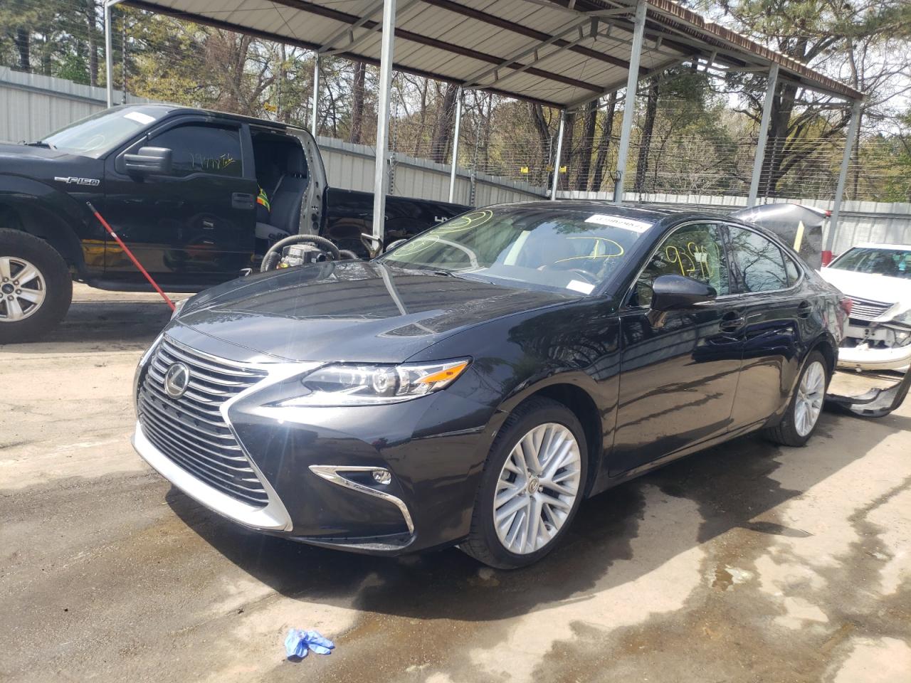 Photo 2 from auction – 2017 LEXUS ES 350 with VIN 58ABK1GGXHU072554