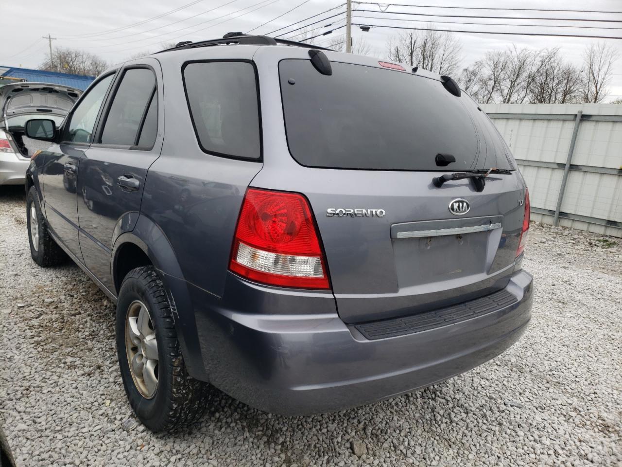 Photo 3 from auction – 2006 KIA SORENTO EX with VIN KNDJC733865610301