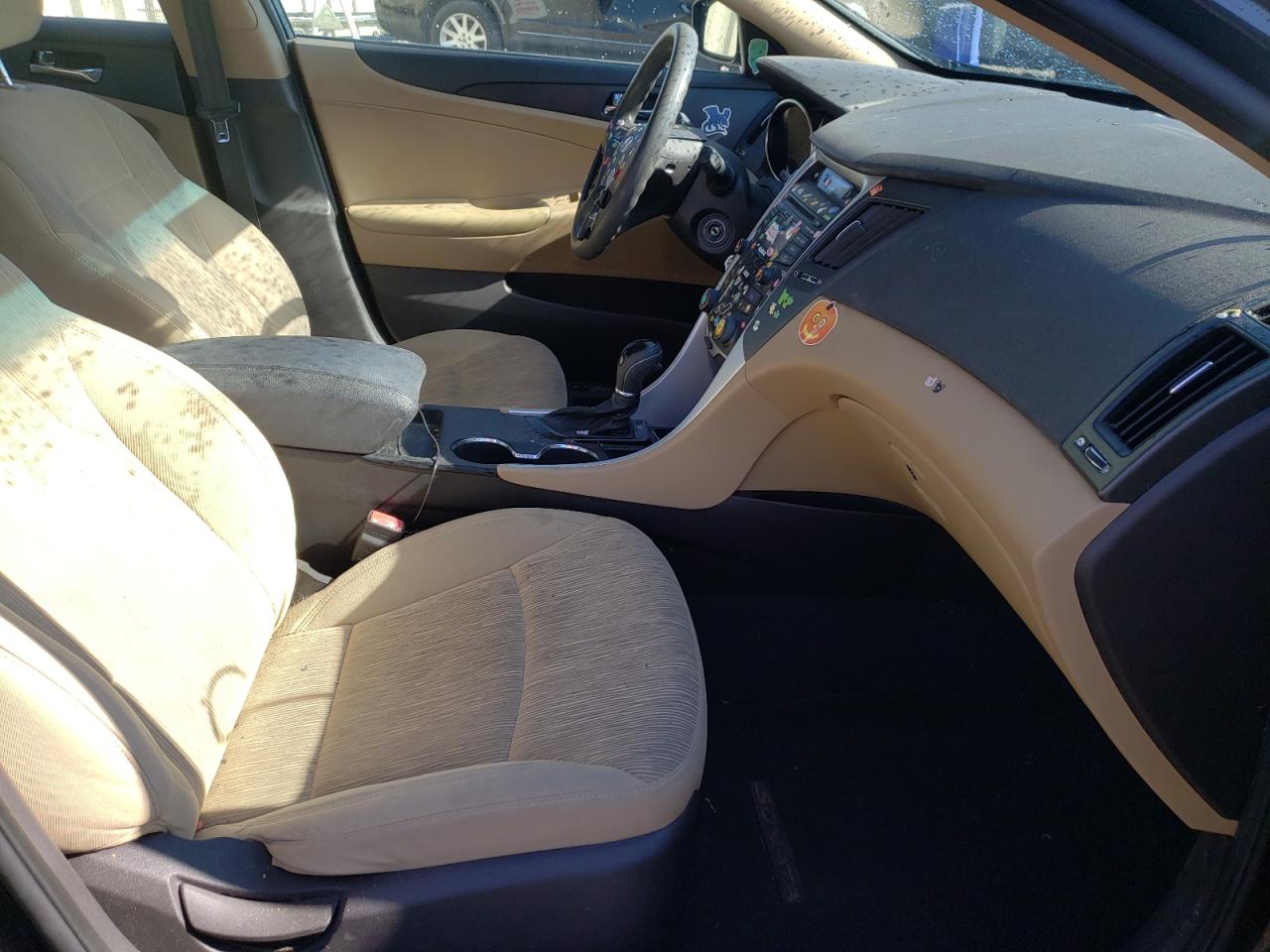 Photo 5 from auction – 2012 HYUNDAI SONATA GLS with VIN 5NPEB4AC1CH333993