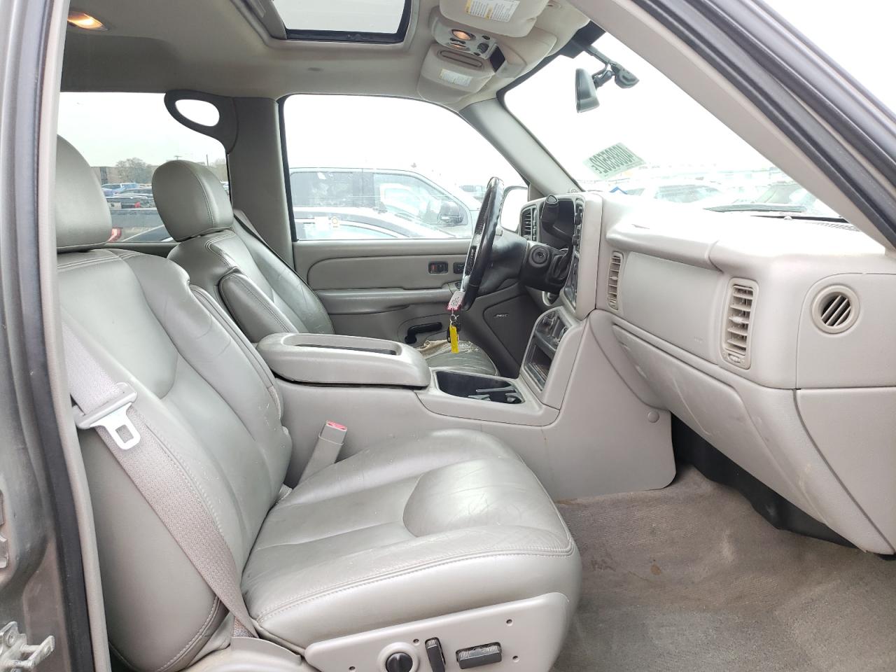 Photo 5 from auction – 2006 GMC SIERRA K25 with VIN 1GTHK23D66F153592