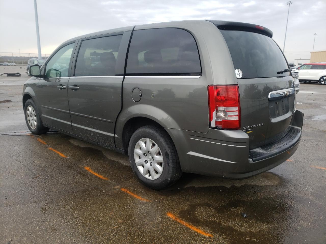 Photo 3 from auction – 2010 CHRYSLER TOWN & COU with VIN 2A4RR4DE7AR222708