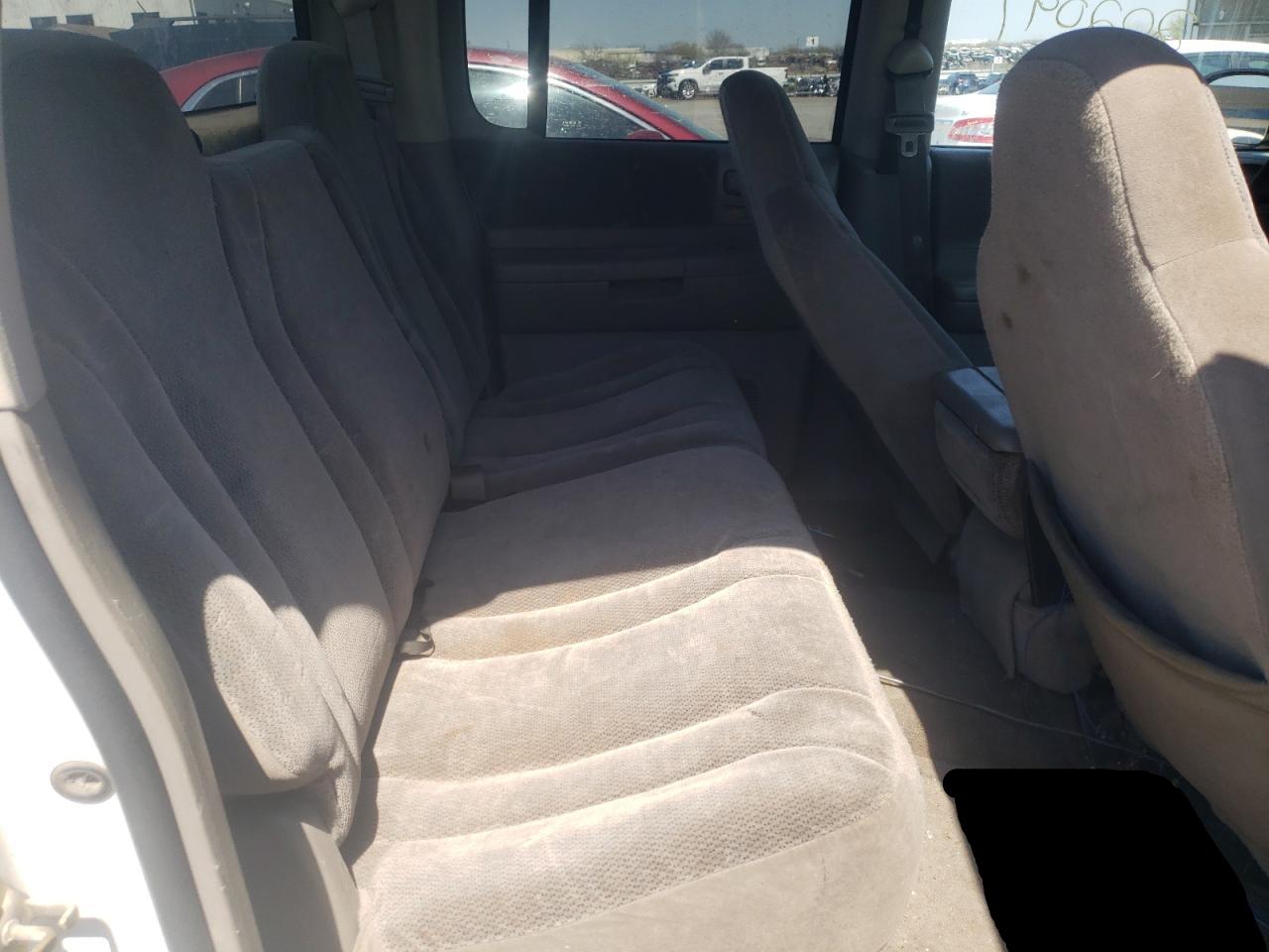 Photo 6 from auction – 2002 DODGE DAKOTA QUA with VIN 1B7HL48N42S690134
