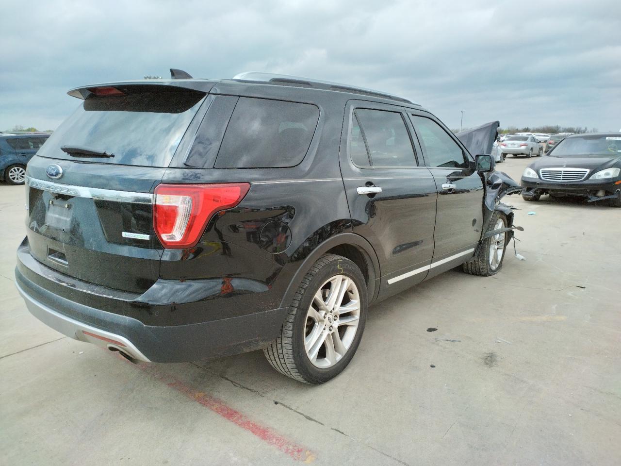 Photo 4 from auction – 2016 FORD EXPLORER L with VIN 1FM5K7FH8GGC12065