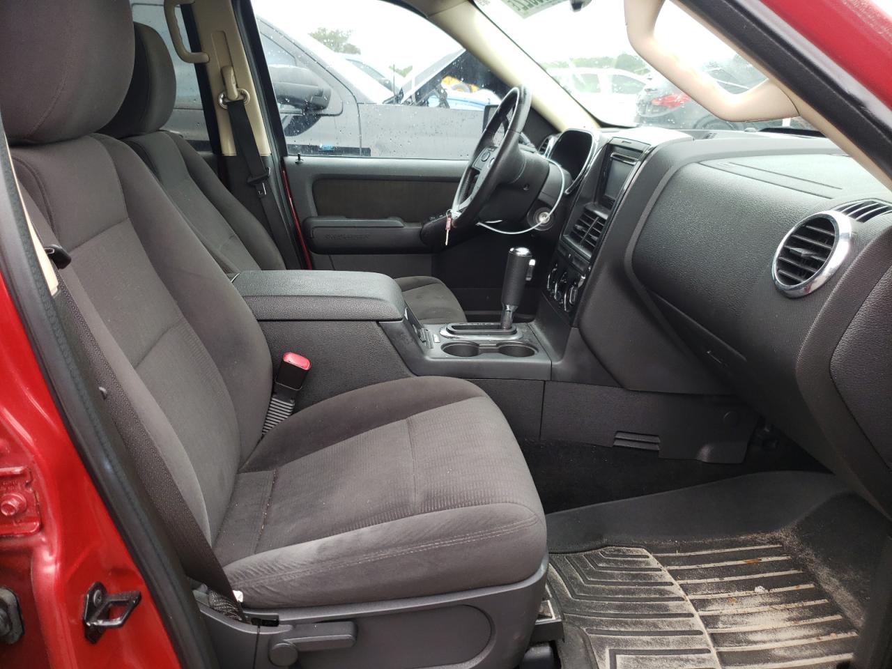 Photo 5 from auction – 2010 FORD EXPLORER X with VIN 1FMEU6DEXAUA95465