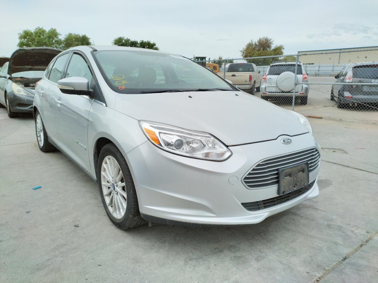 FORD FOCUS BEV 2013 z numerem VIN 1FADP3R4XDL288091 - Zdjęcie z aukcji