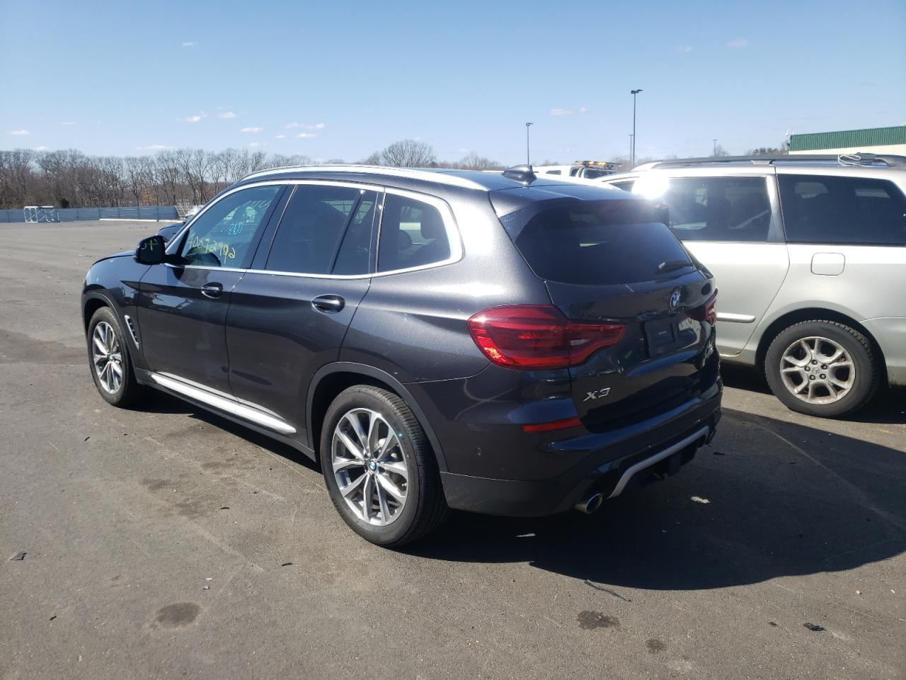 Photo 3 from auction – 2019 BMW X3 XDRIVE3 with VIN 5UXTR9C56KLD92189