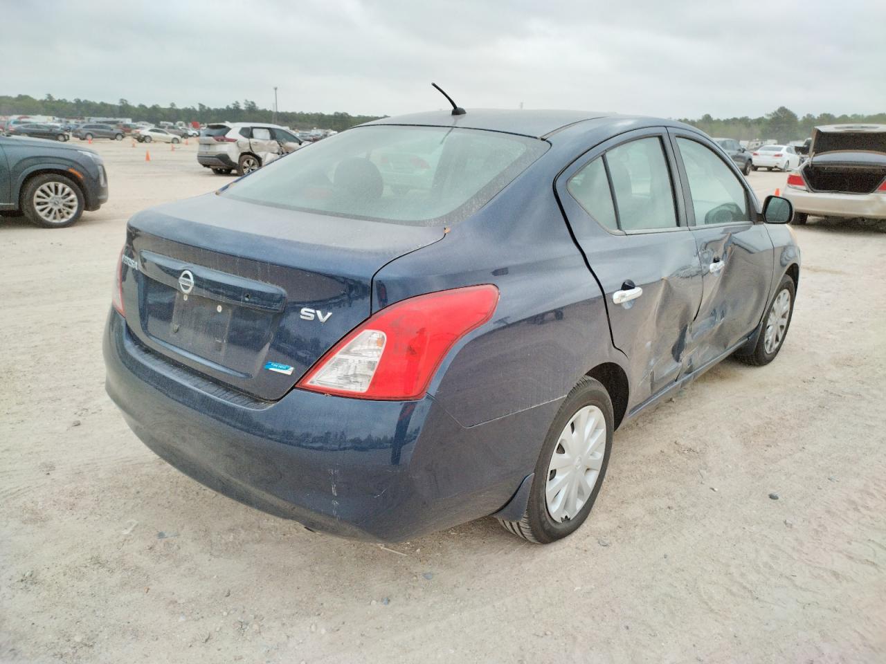 Photo 4 from auction – 2012 NISSAN VERSA S with VIN 3N1CN7AP9CL940231