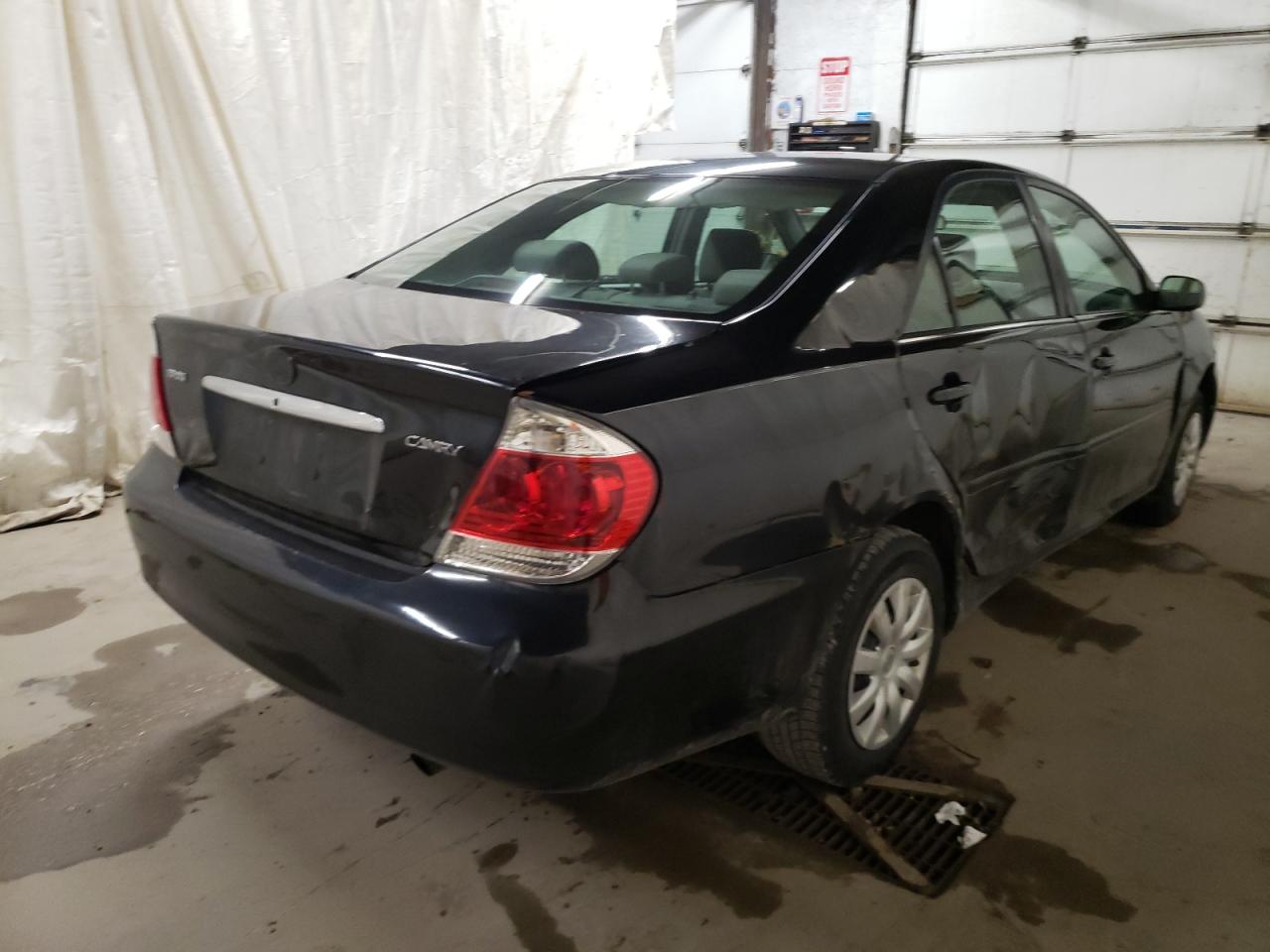 Photo 4 from auction – 2005 TOYOTA CAMRY LE with VIN 4T1BE32K65U036328