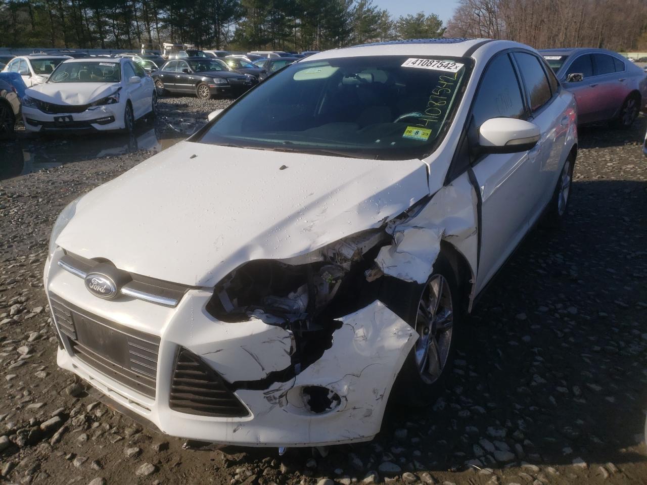 Photo 2 from auction – 2014 FORD FOCUS SE with VIN 1FADP3F29EL312658