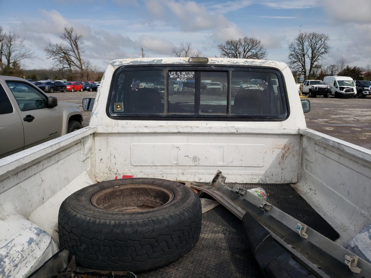 Photo 6 from auction – 1992 FORD F150 with VIN 1FTDF15N5NNA62000