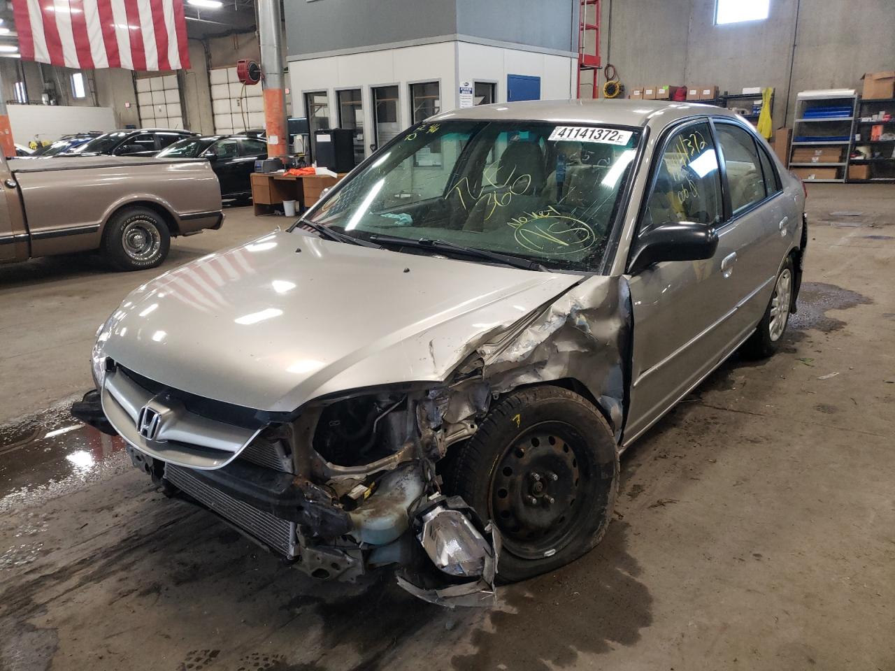 Photo 2 from auction – 2005 HONDA CIVIC LX with VIN 2HGES166X5H590052