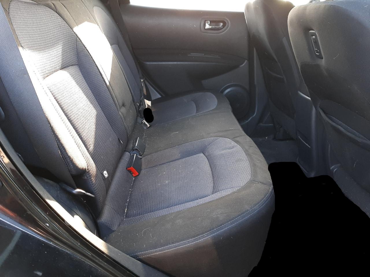 Photo 6 from auction – 2012 NISSAN ROGUE S with VIN JN8AS5MT6CW613200