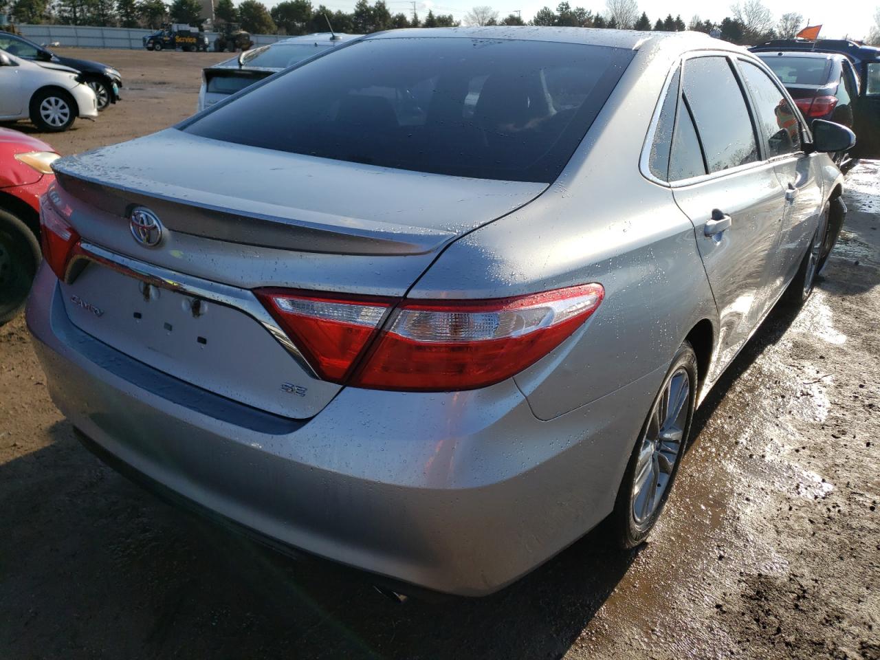 Photo 4 from auction – 2015 TOYOTA CAMRY LE with VIN 4T1BF1FK2FU919565