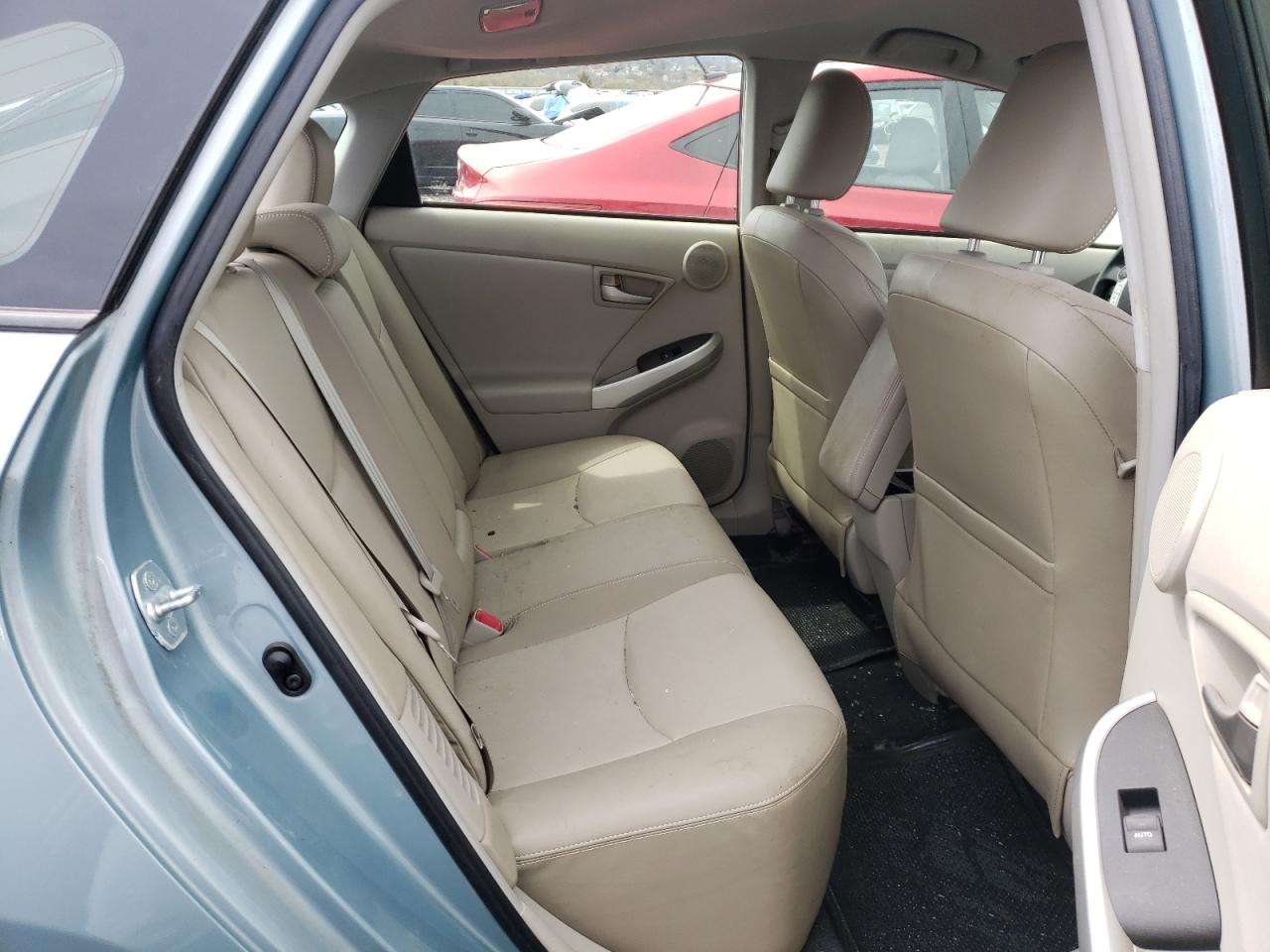 Photo 6 from auction – 2015 TOYOTA PRIUS with VIN JTDKN3DU4F1938773