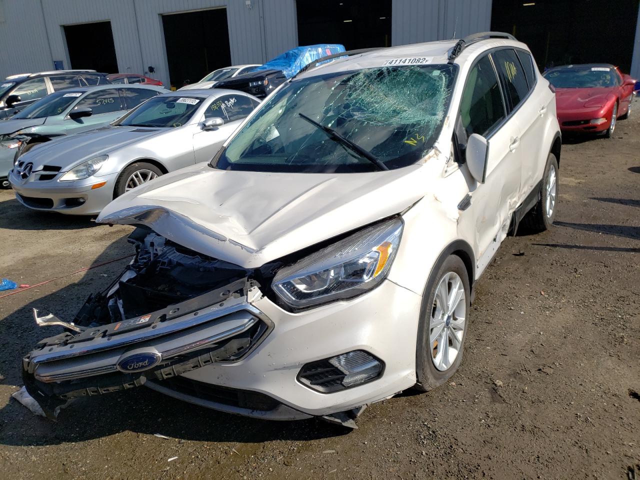 Photo 2 from auction – 2018 FORD ESCAPE SEL with VIN 1FMCU0HD2JUB58824