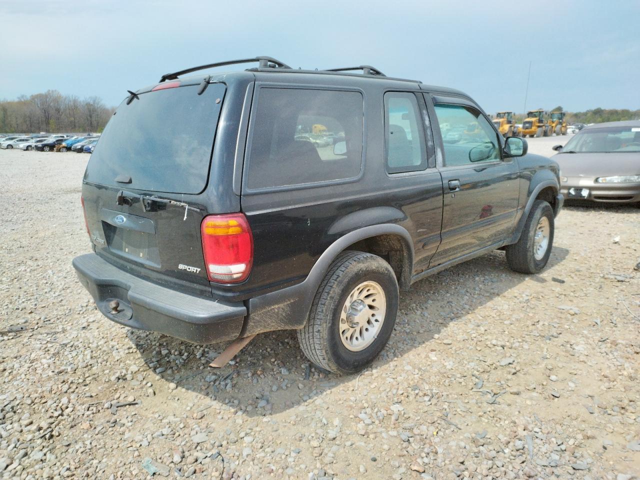 Photo 4 from auction – 1999 FORD EXPLORER with VIN 1FMYU24X0XUC80575