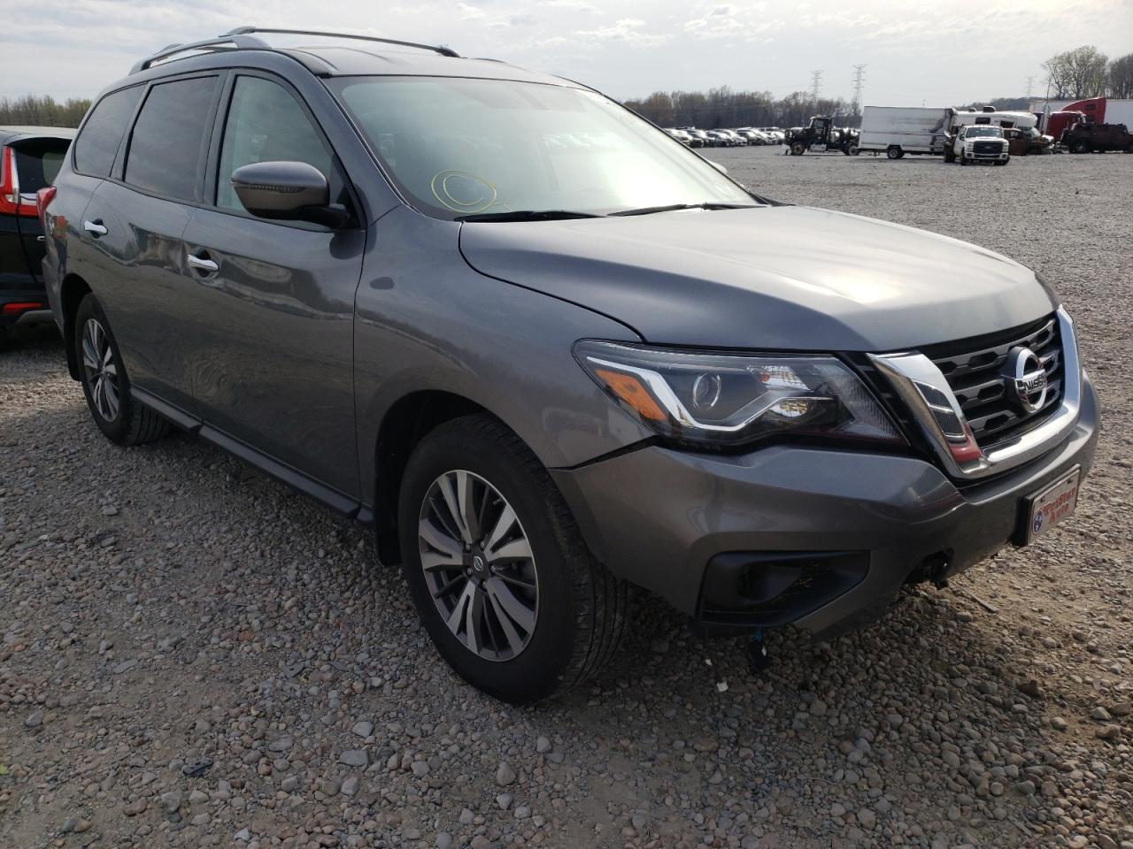 NISSAN PATHFINDER 2017 with VIN 5N1DR2MN9HC912883 - Photo from auction