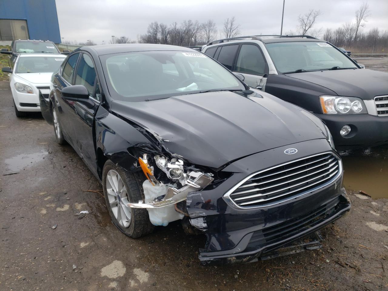 FORD FUSION SE 2020 with VIN 3FA6P0HD4LR258044 - Photo from auction