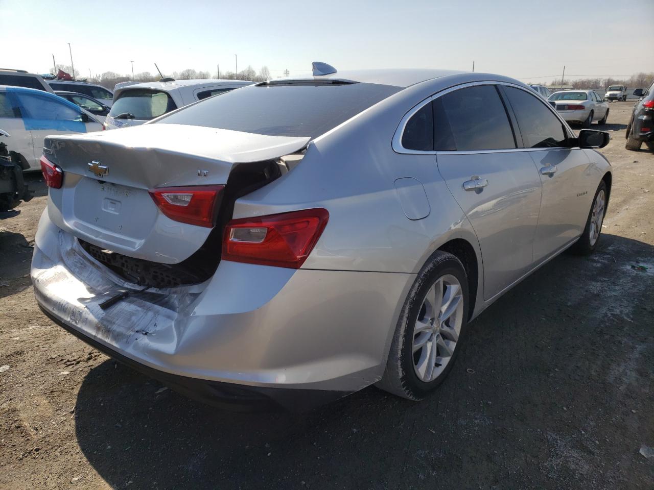 Photo 4 from auction – 2017 CHEVROLET MALIBU LT with VIN 1G1ZE5ST7HF207371