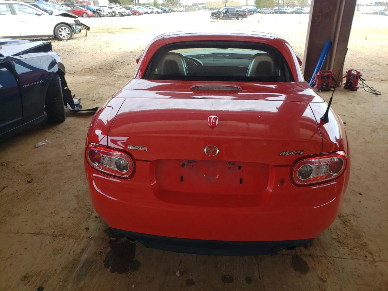 Photo 6 from auction – 2010 MAZDA MX-5 MIATA with VIN JM1NC2FF3A0205804